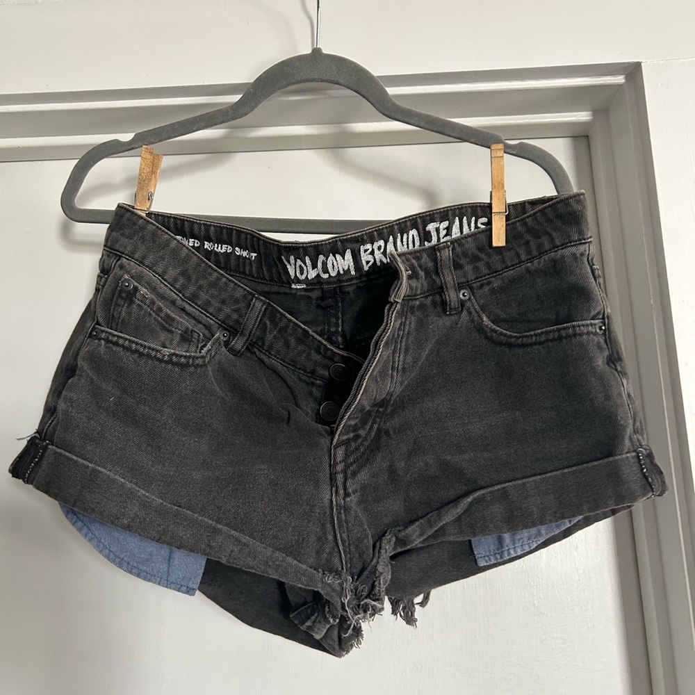 High waisted Volcom black denim shorts